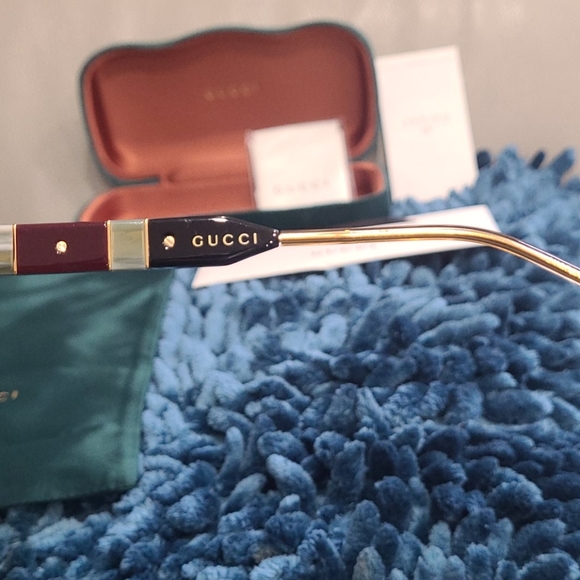 Gucci GG0599 SA00456 Rectangular Sunglasses - Picture 6 of 8